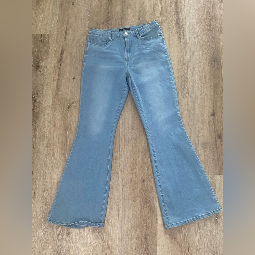 YMI Flare High Rise Light Washed Denim Jeans Juniors Size 13